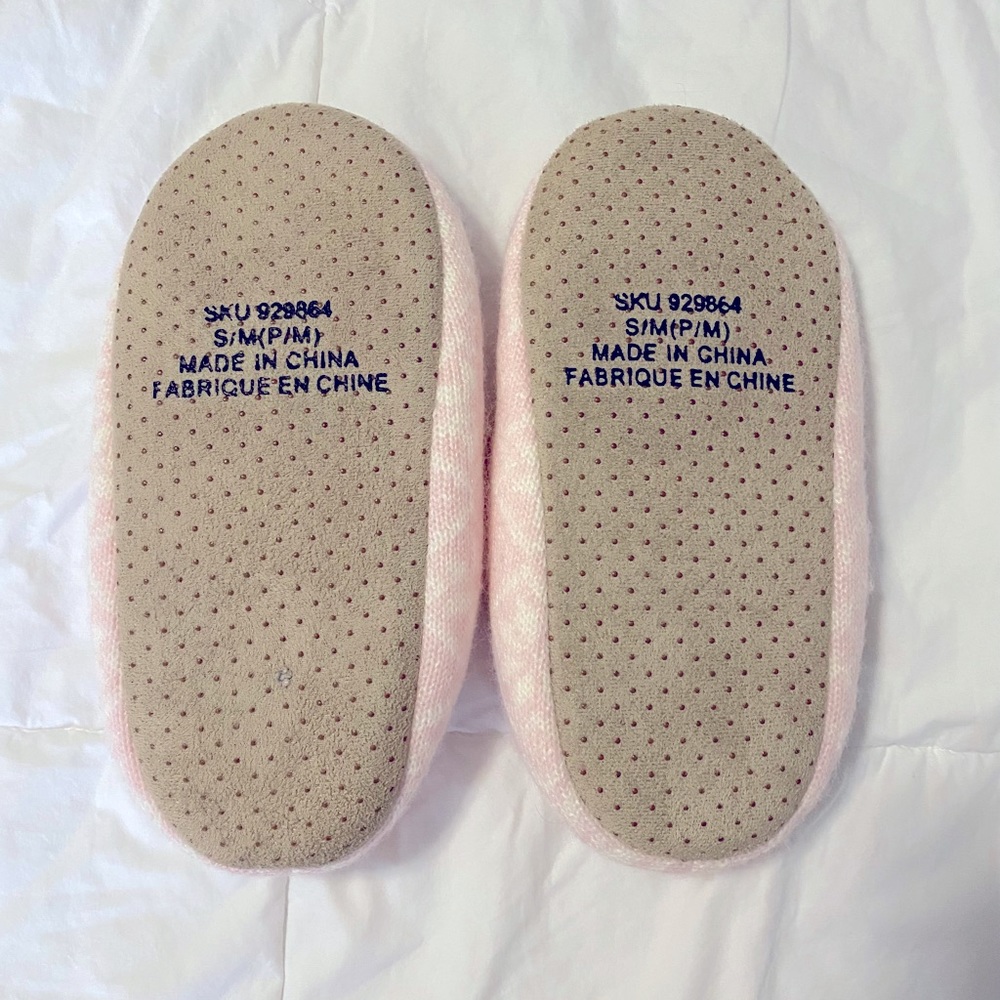 Slippers - Picture 2 of 4